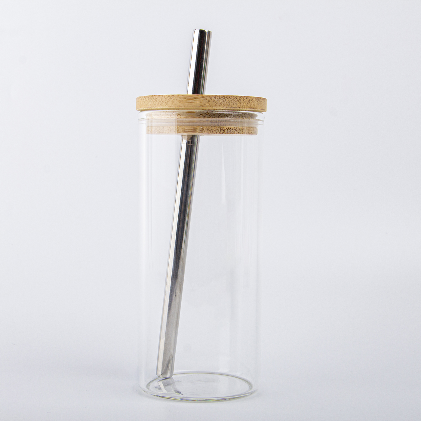 20 oz. Can Glass With Silver Straw2