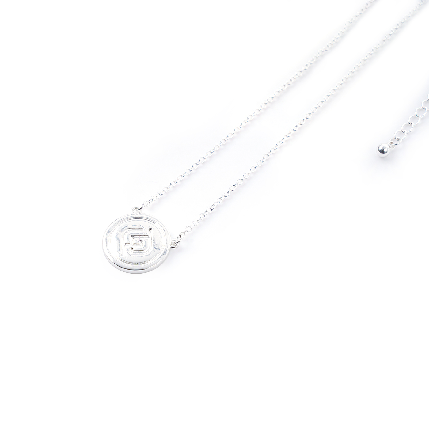 Custom Metal Necklace With Round Charm1