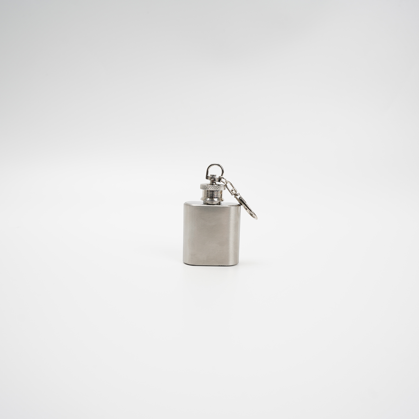 1 oz. Stainless Steel Hip Flask With Metal Screw Lid3