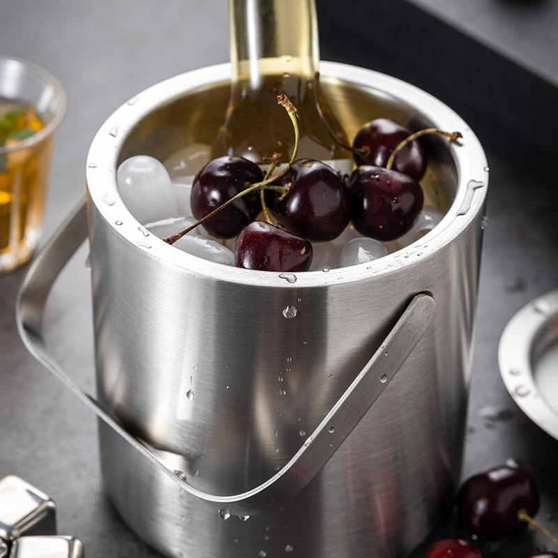 Stainless Steel Ice Bucket With Handle2