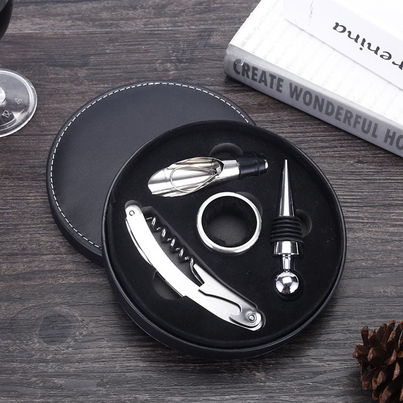 Personalized Round Wine Tool Set2