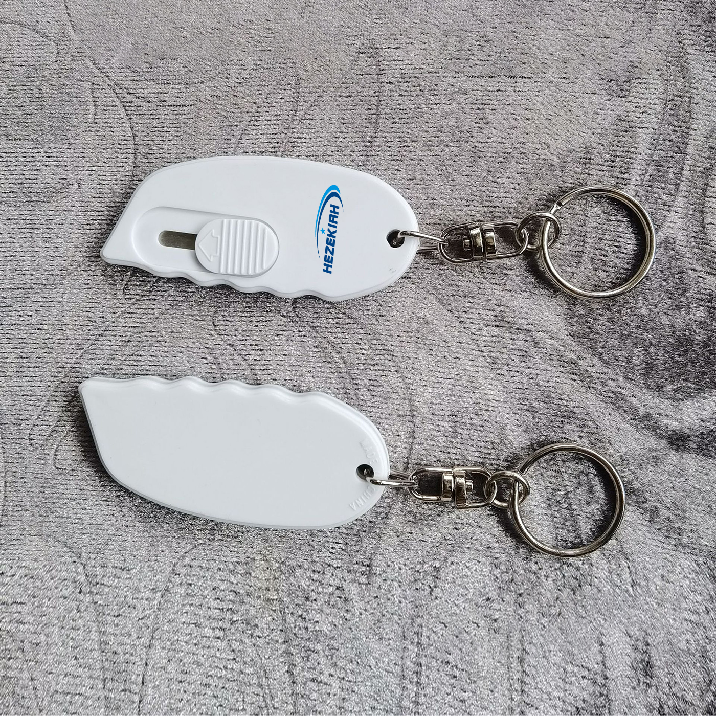 Mini Plastic Safety Box Cutter With Keychain