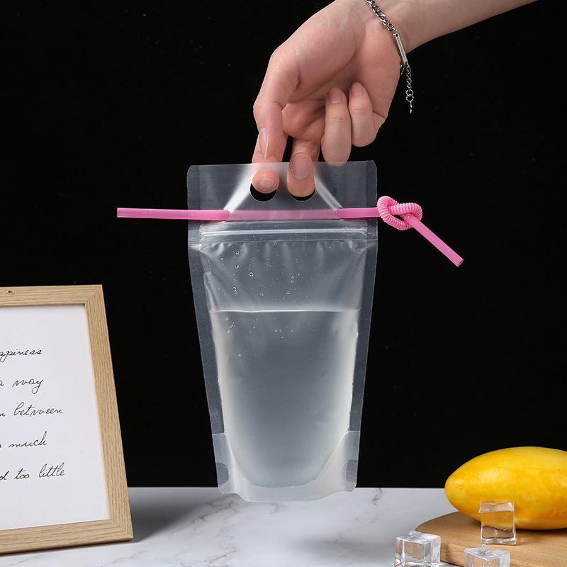 Disposable Drink Pouch WIth Straw2