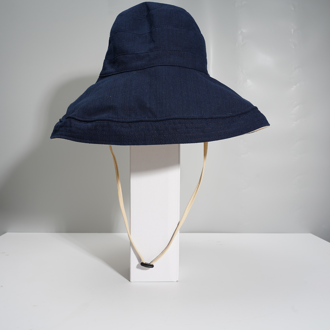 Wide Brim Reversible Bucket Hat2