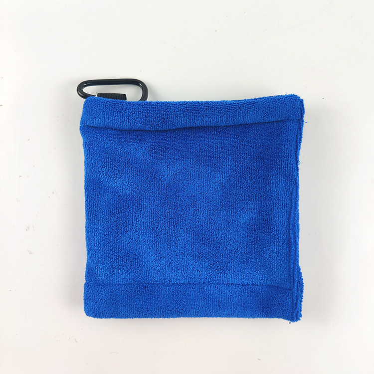 5.5×5.5 Inch Golf Ball Cleaning Towel With Carabiner3