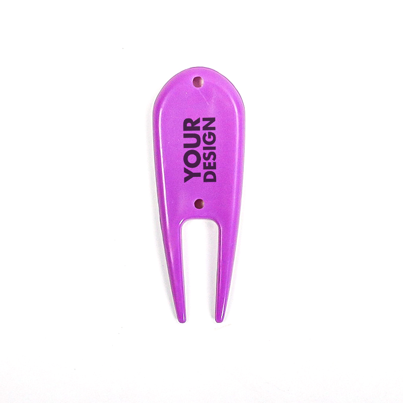 Portable Green Divot Fork 1