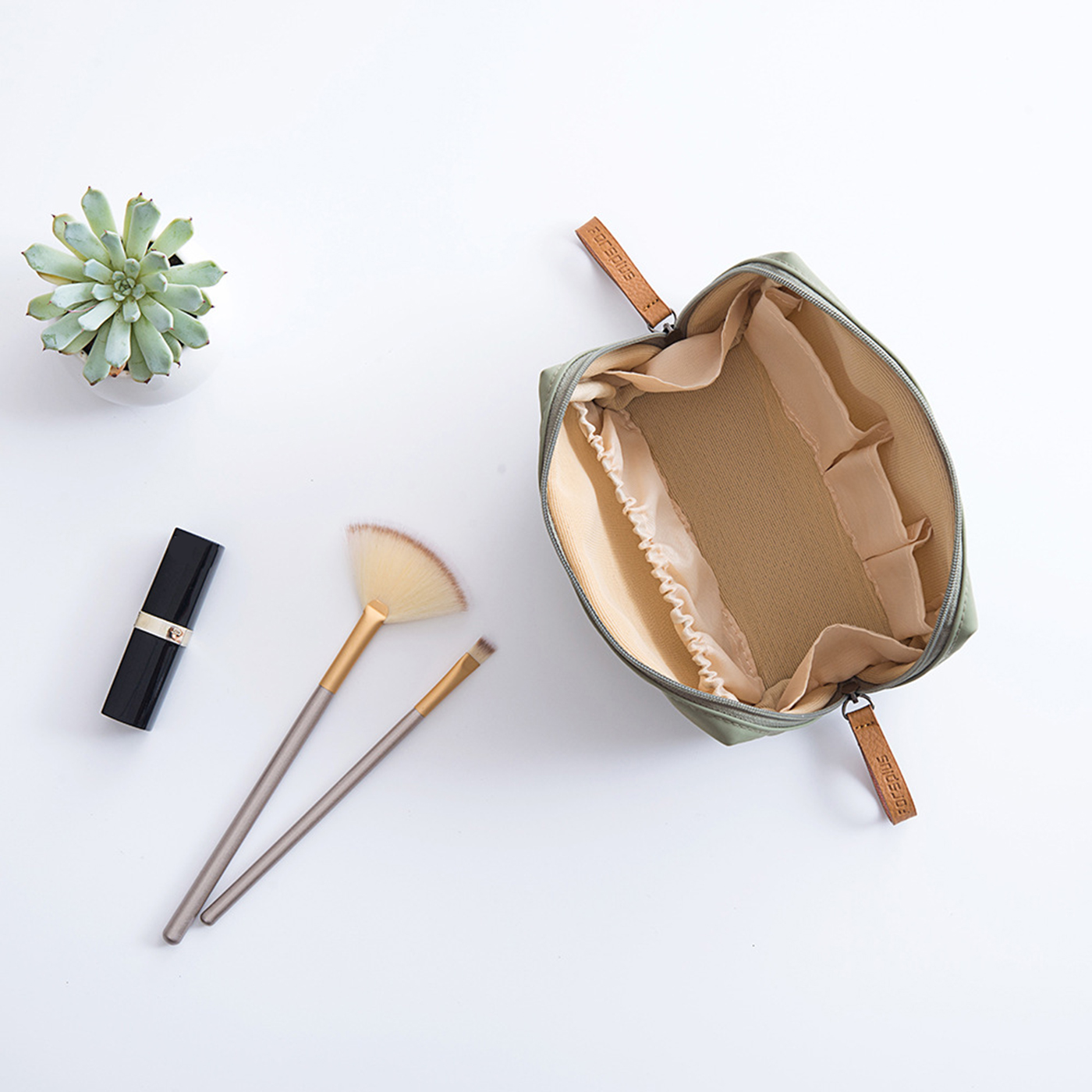 Portable Cosmetic Storage Bag 3