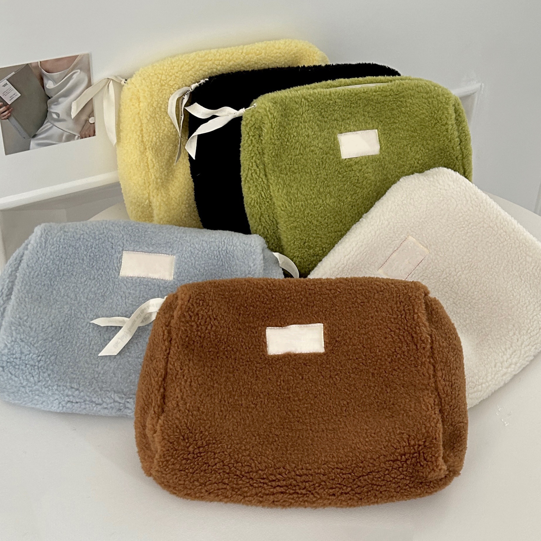 Lamb Wool Cosmetic Bag2