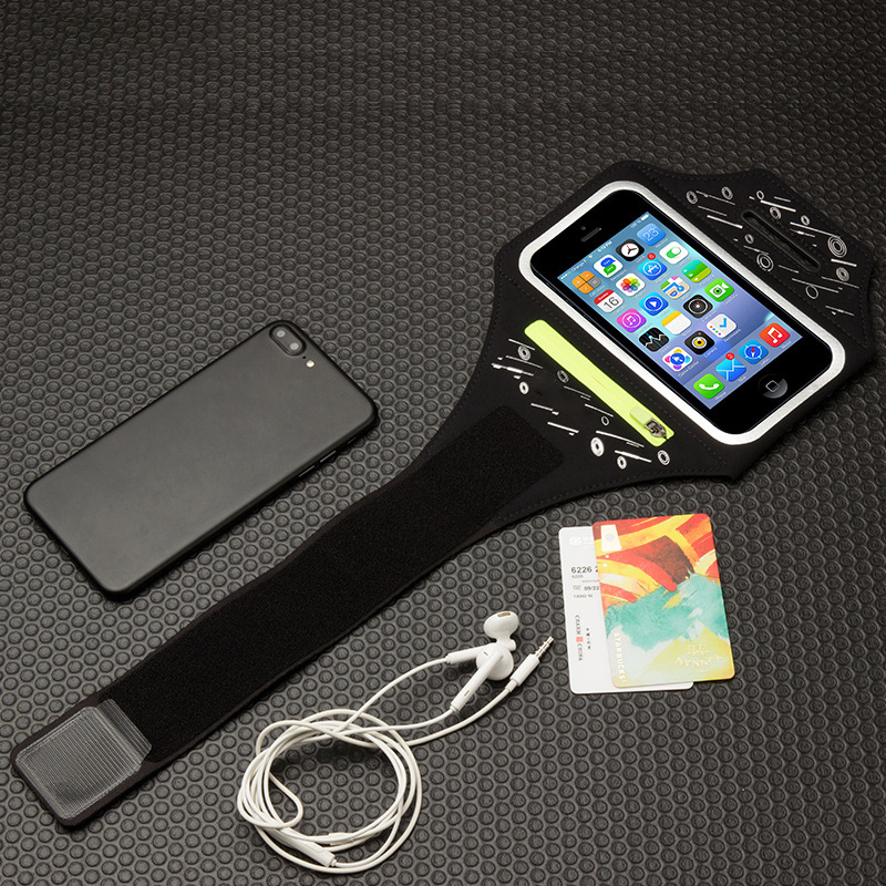 Water Resistant Sports Phone Holder Armband2