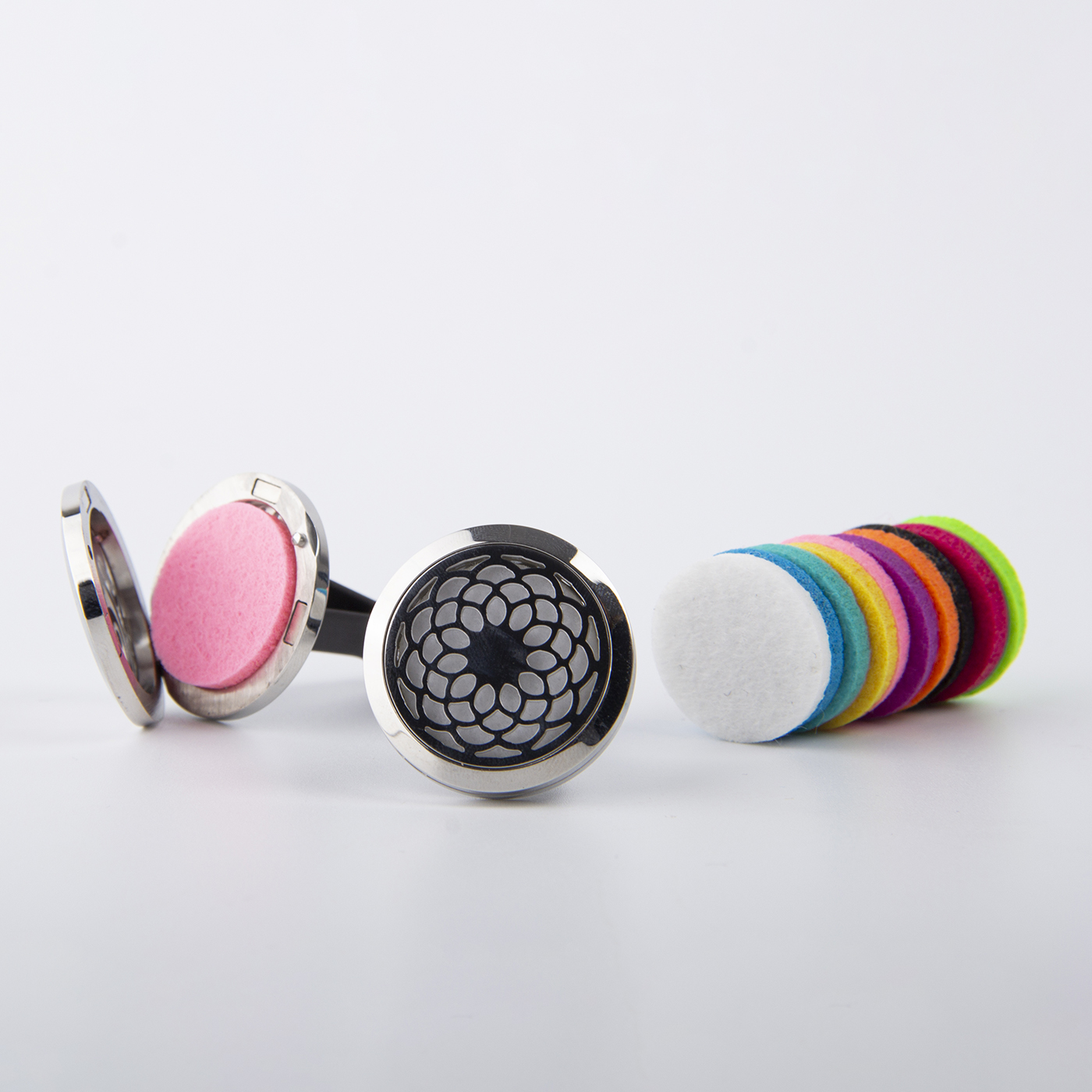 Car Aromatherapy Essential Oil Diffuser Locket3