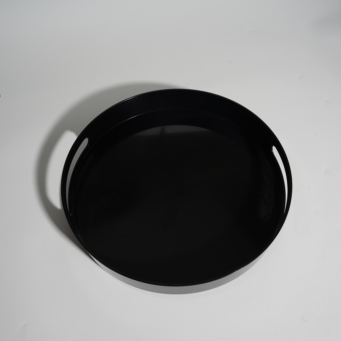 Round Serving Tray With Handles4