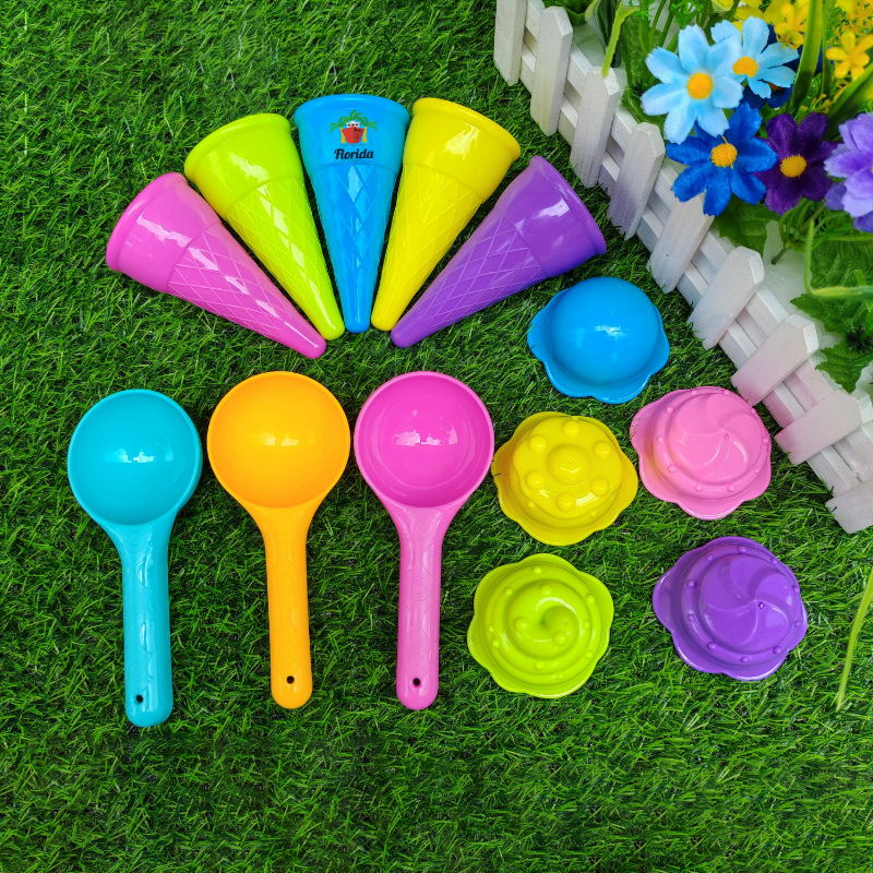 Plastic Ice Cream Cone Scoop Set