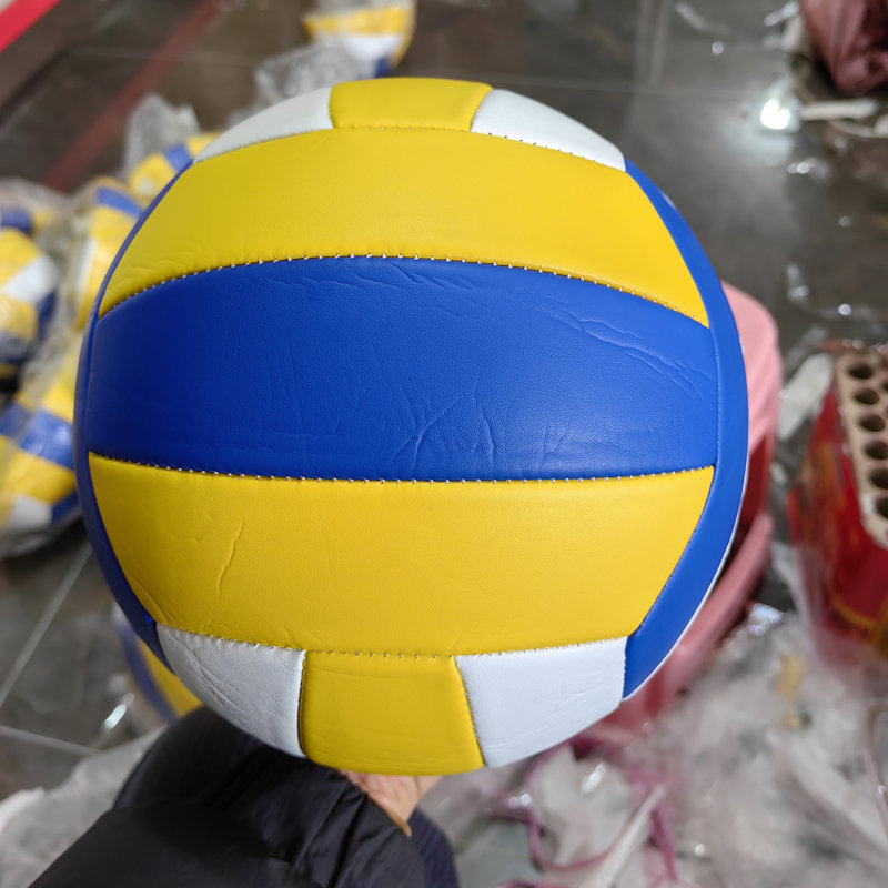 Training Inflated Beach Volleyball 3