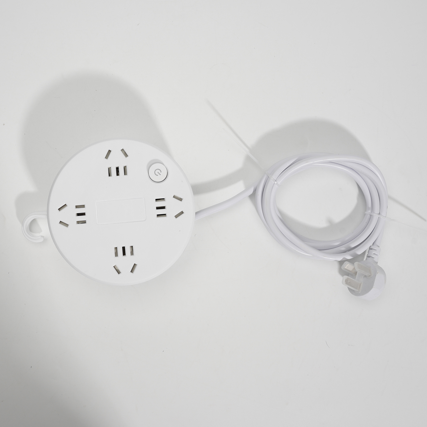 Round Retractable Multi-Hole USB Socket3