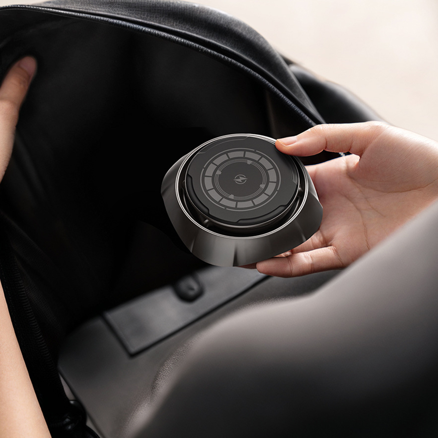Wireless Phone Charger 3