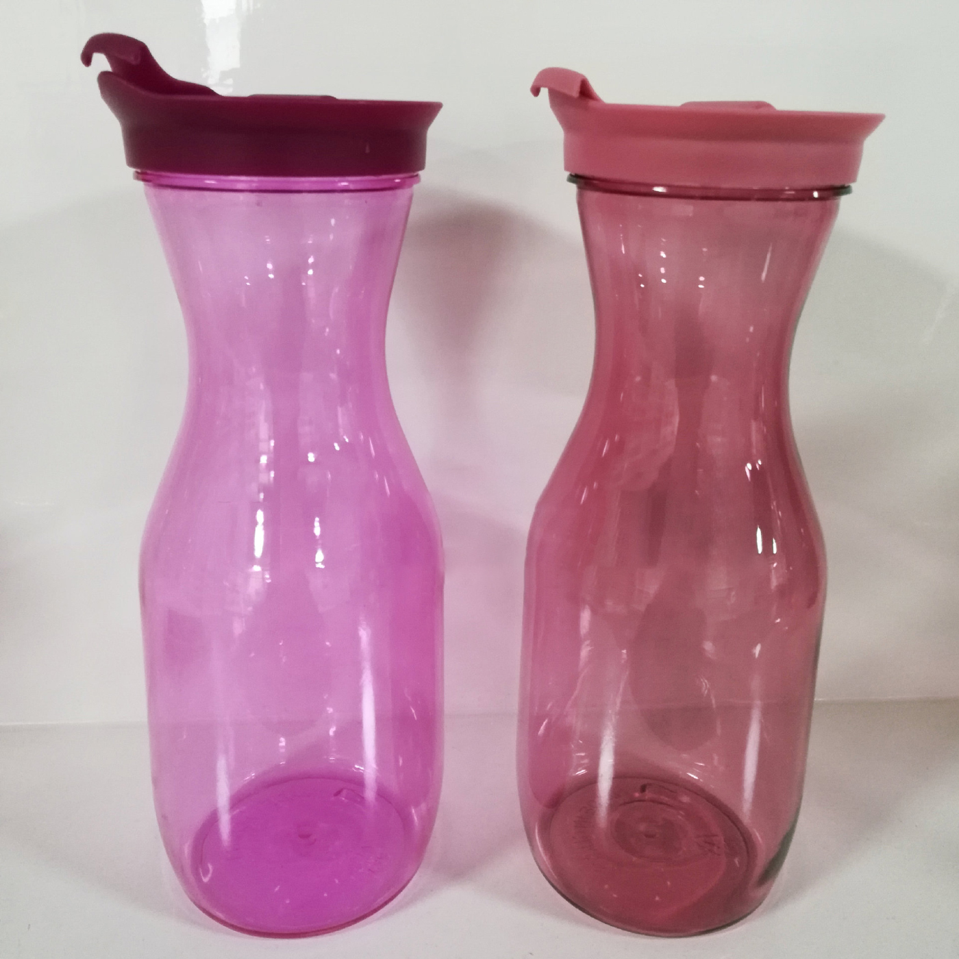 1L Transparent Sealable Water Pitcher2