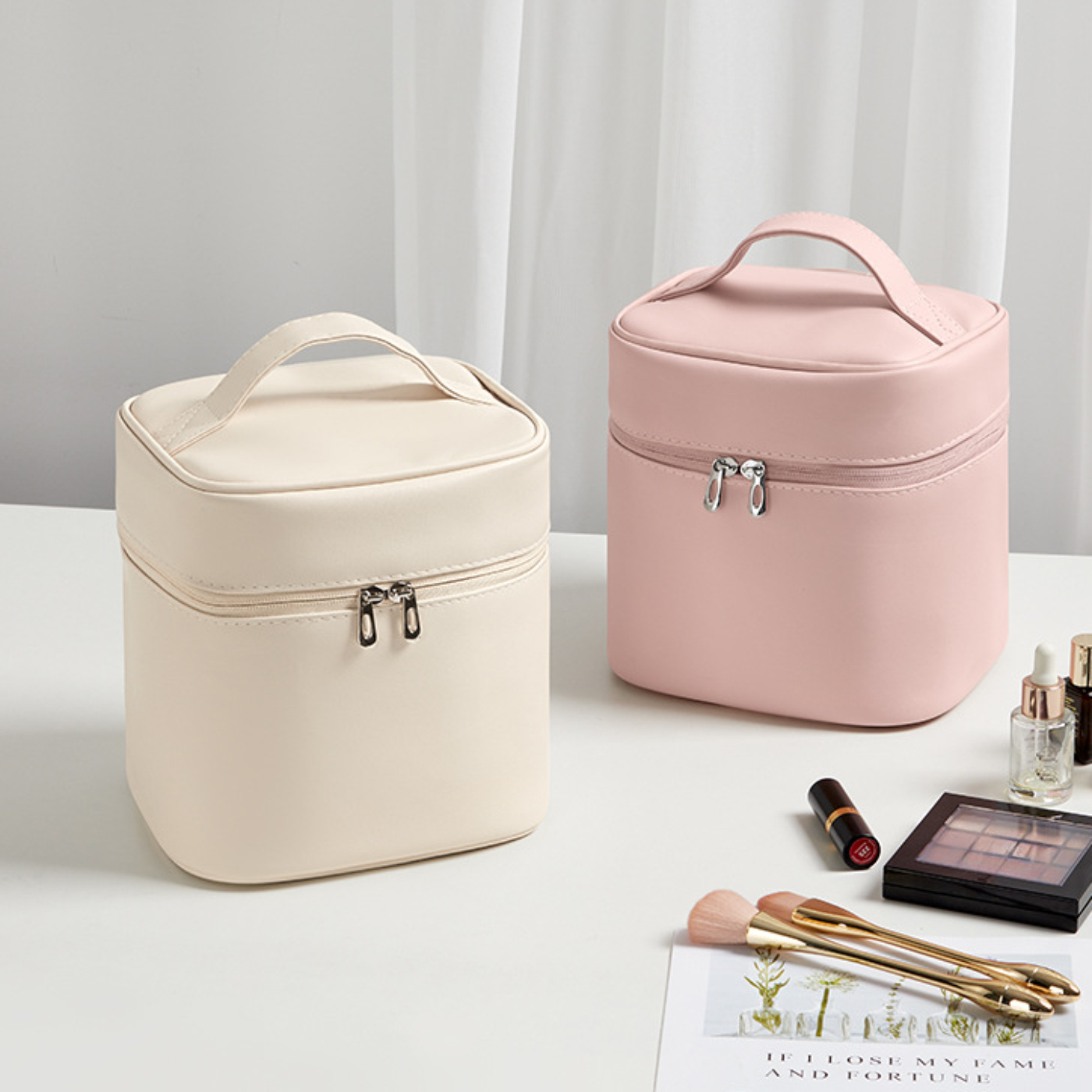 Toiletry Bucket Bag2
