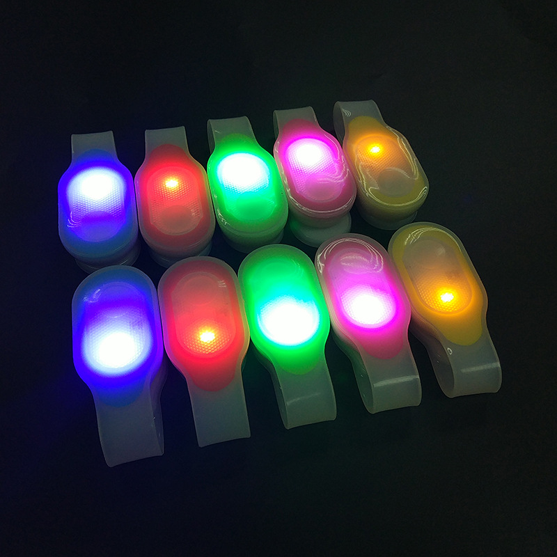 Multi-Function Clip-on Magnetic LED Light1