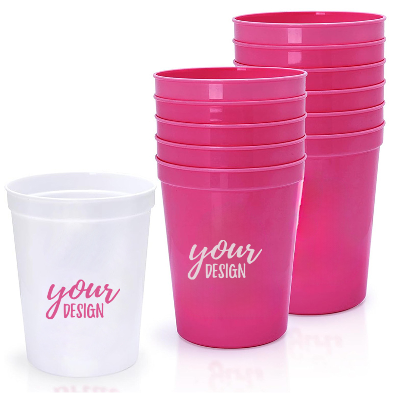 Plastikbecher
