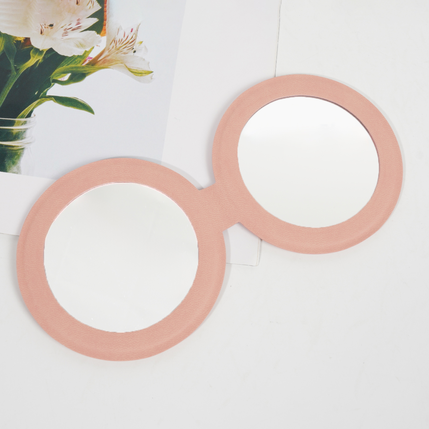 PU Magnetic Mini Makeup Mirror2