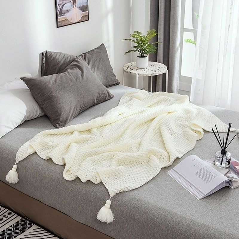 Knitted Throw Blanket1