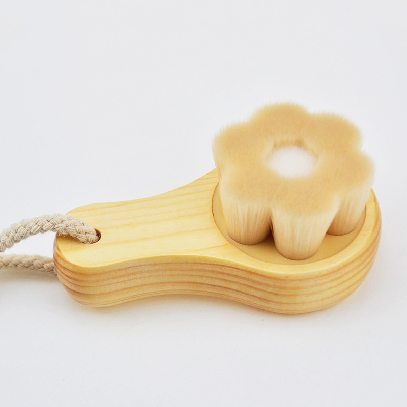 Soft Bristle Facial Cleansing Brush1