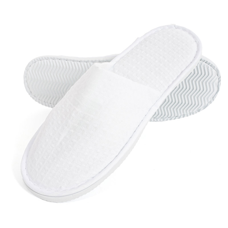 Custom Disposable Hotel Slippers1