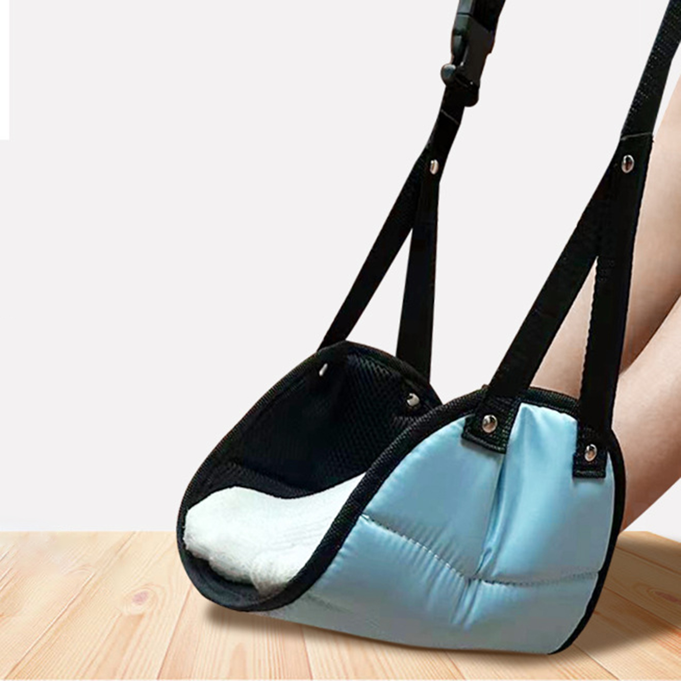 Travel-friendly Airplane Footrest 1