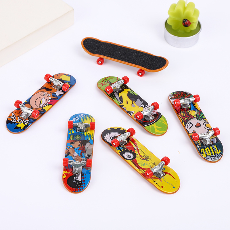 Mini Finger Skateboards