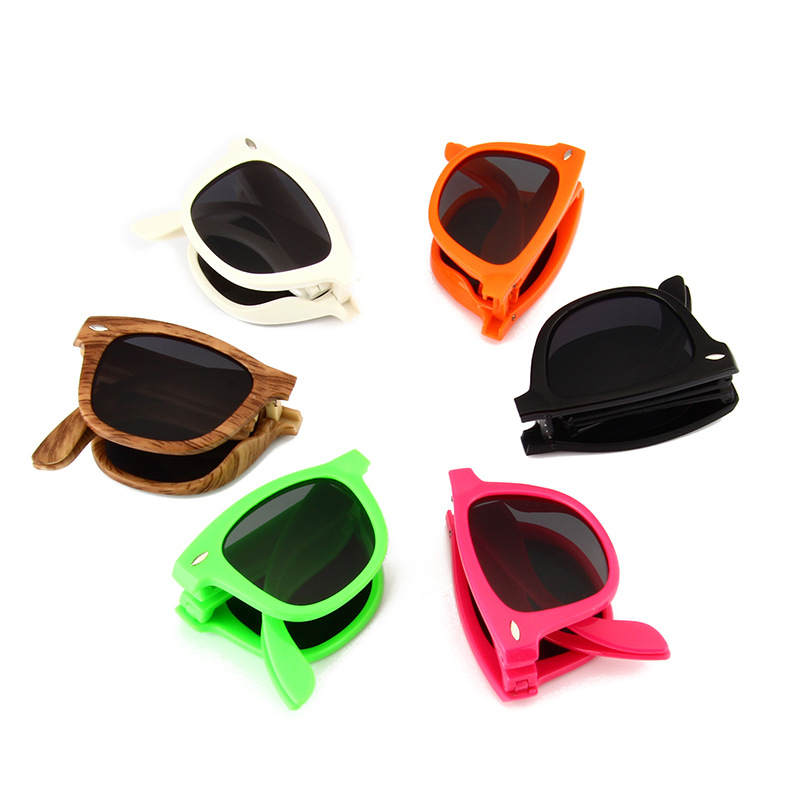 Custom Logo Sunglasses With Storage Case2